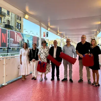 Sostenibilidad y compromiso social marcan el recorrido de las estrellas en el Festival de San Sebastián